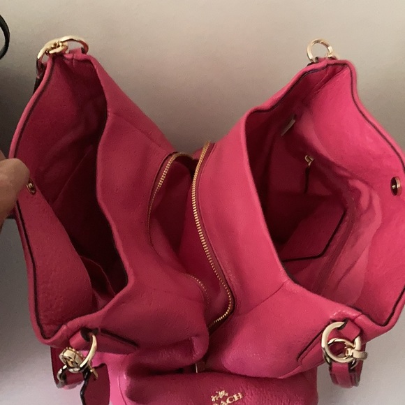 NWT Coach Phoebe Shoulder bag- DARK FUCHSIA, PERFECT FOR SPRING - Picture 5 of 11